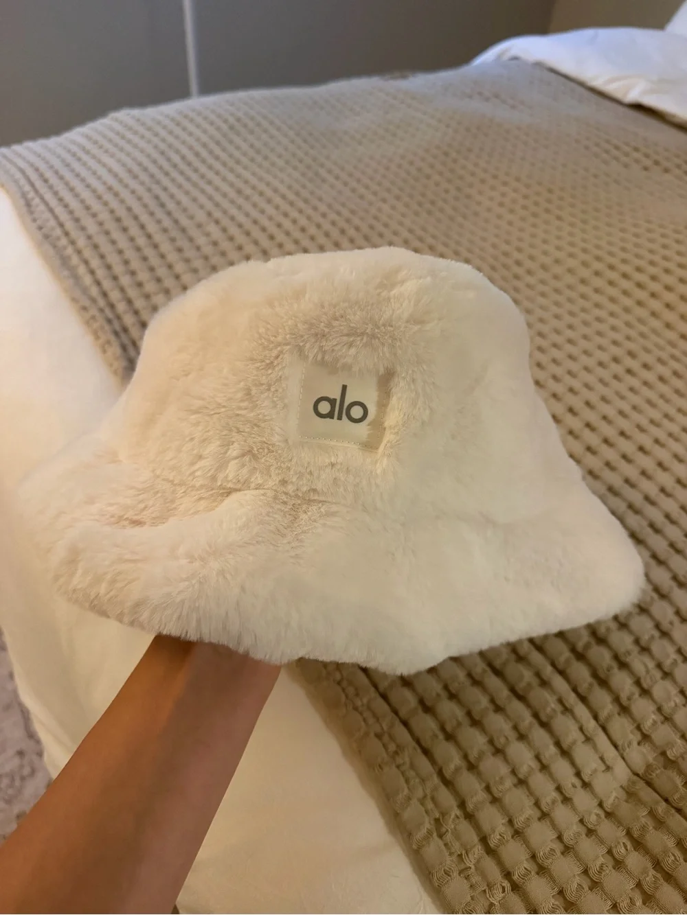 ALO Yoga Cream Faux Fur Bucket Hat